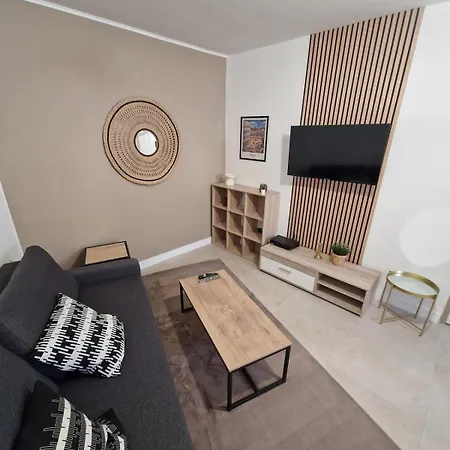 Casa Némausa * Nimes
