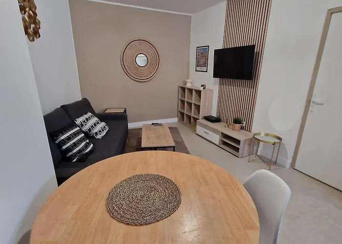 Casa Nemausa Apartment *